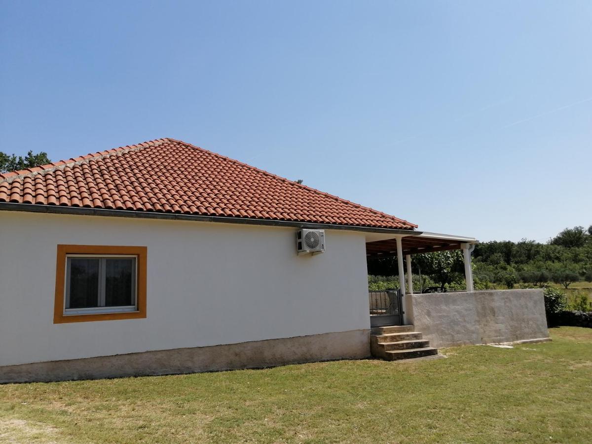 Holiday House Tunjarice Obrovac Exterior photo